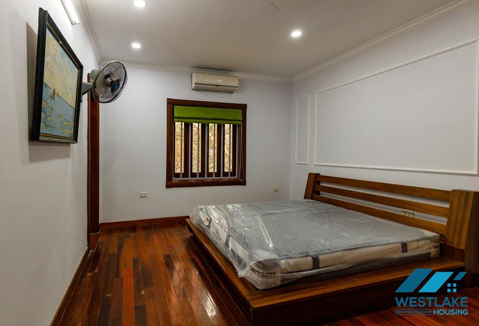 A Nice House with Feng Shui garden for rent in Au Co, Tay Ho