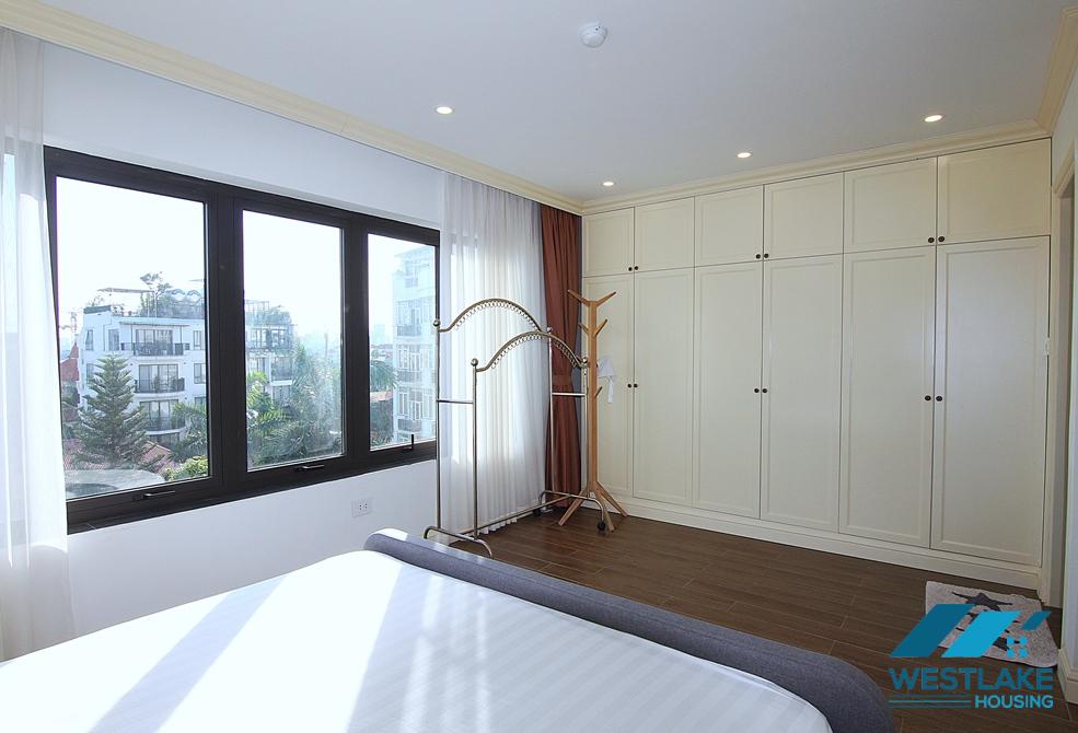 Top floor one bedroom apartment for rent in heart of Tay Ho, Ha Noi