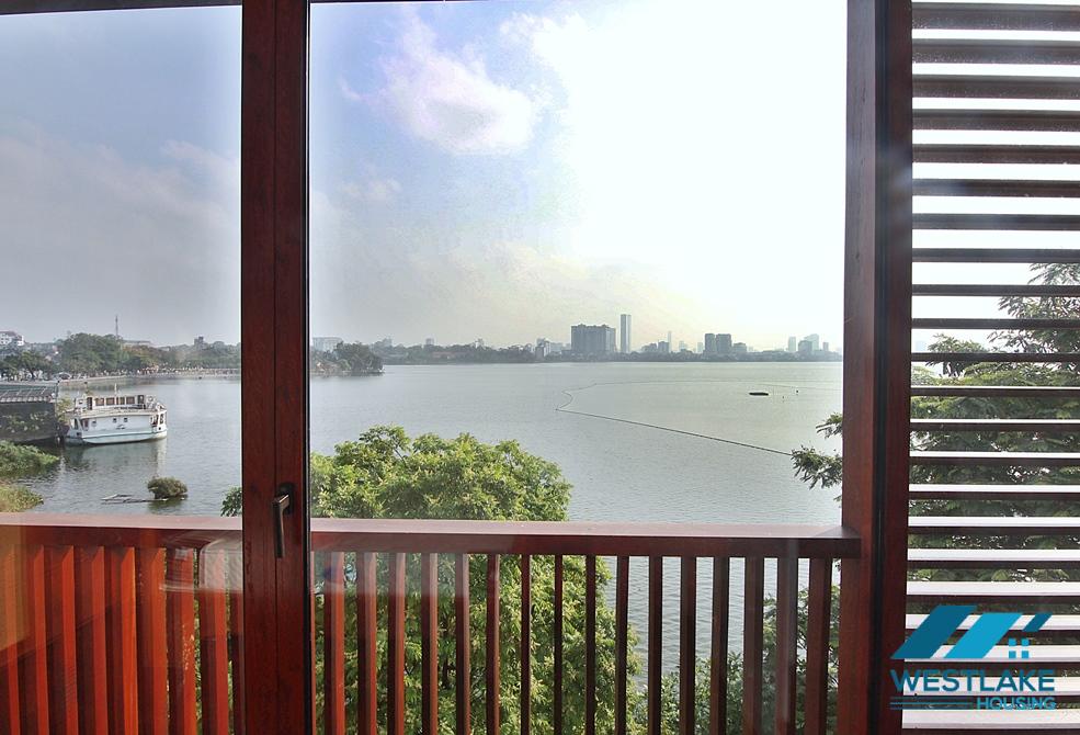 Lake view duplex 2 bedrooms for rent in Yen Hoa st, Tay Ho