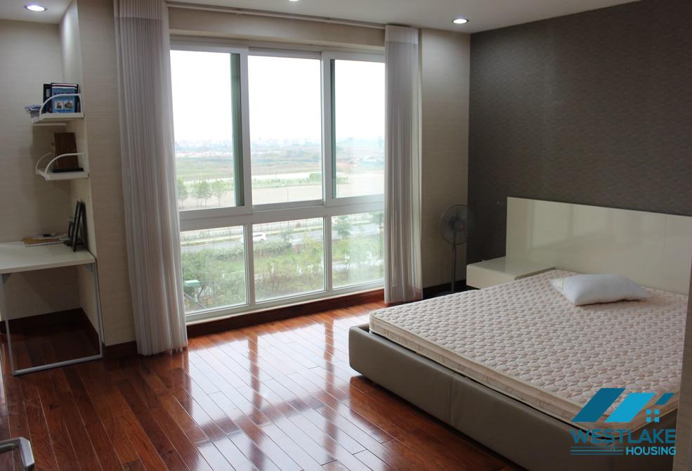 Big size apartment with 3 bedrooms for rent in Ciputra, P1 Tower