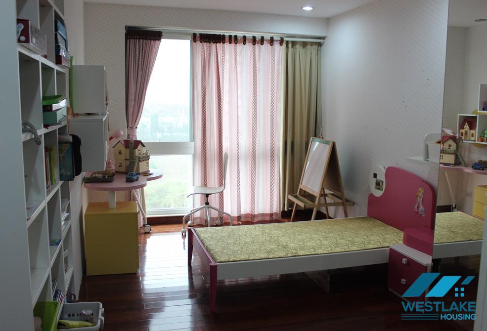 Big size apartment with 3 bedrooms for rent in Ciputra, P1 Tower