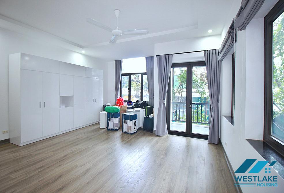 Renovated and morden house with outdoor pool for rent in Tay Ho