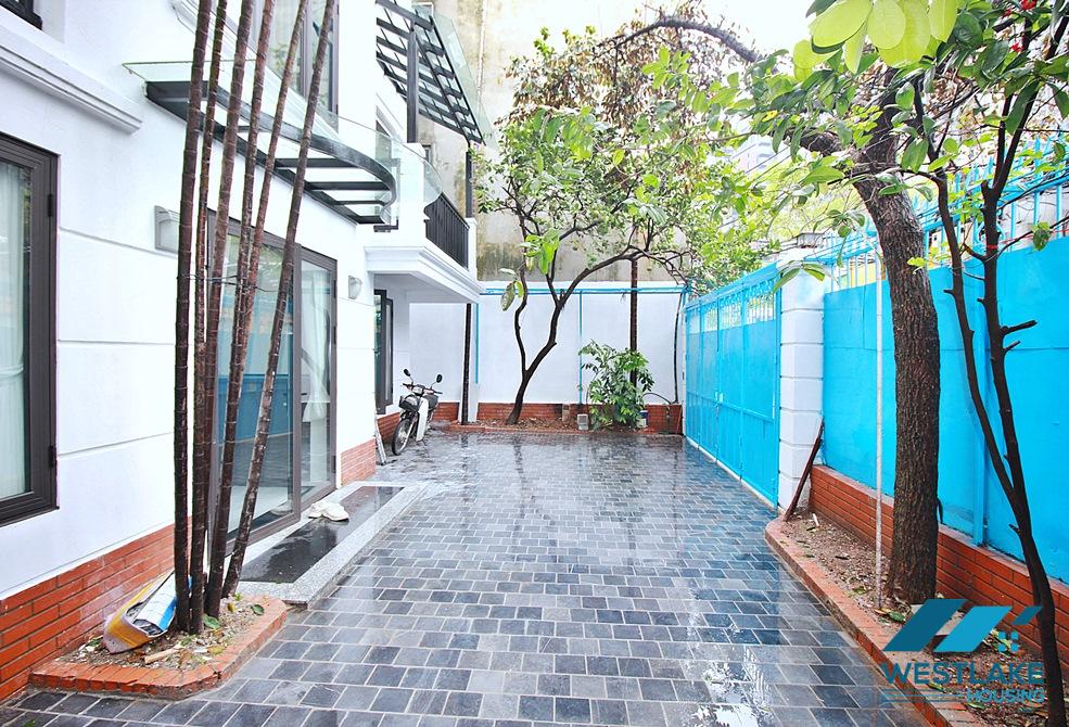 Renovated and morden house with outdoor pool for rent in Tay Ho