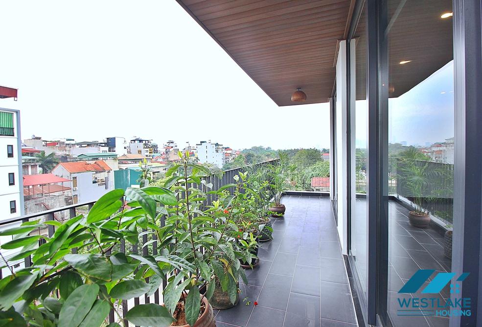 A brand new three bedrooms apartment for lease in Dang Thai Mai st, Tay Ho