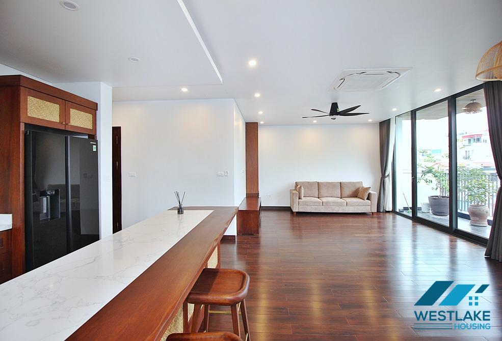 A brand new three bedrooms apartment for lease in Dang Thai Mai st, Tay Ho