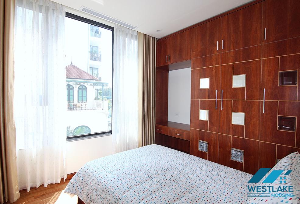 An affordable three-bedroom apt located on Dang Thai Mai, Tay Ho, Hanoi