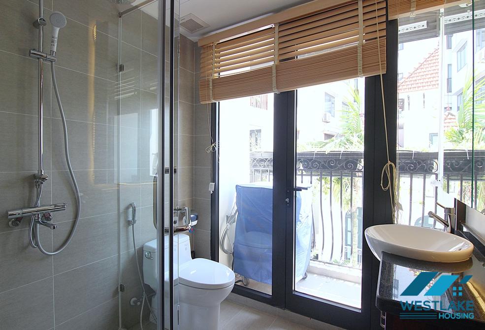 An affordable three-bedroom apt located on Dang Thai Mai, Tay Ho, Hanoi