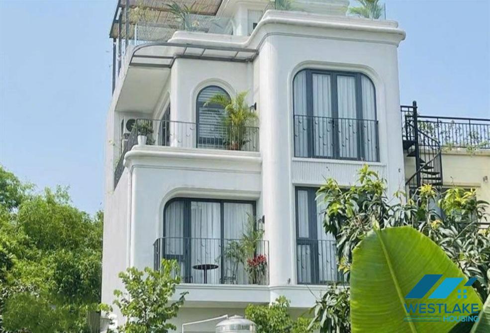 Brand new and modern villa with garden, 3 bedrooms for rent in Ngoc Thuy st, Long Bien