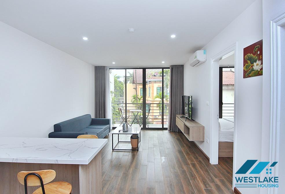 Modern and spacious 1-bedroom on To Ngoc Van Str.