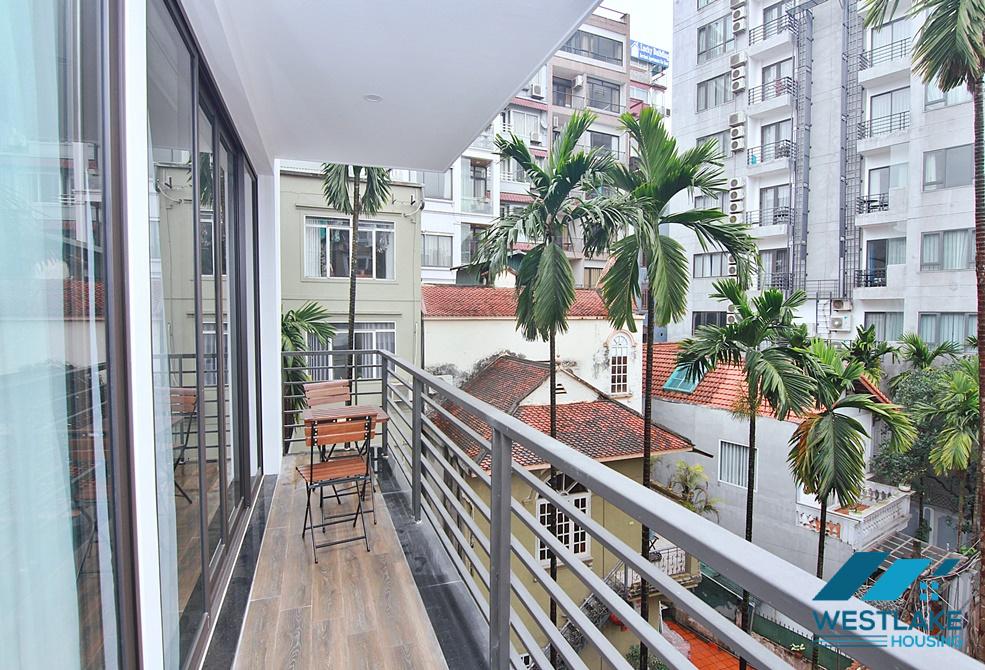 Modern and spacious 1-bedroom on To Ngoc Van Str.