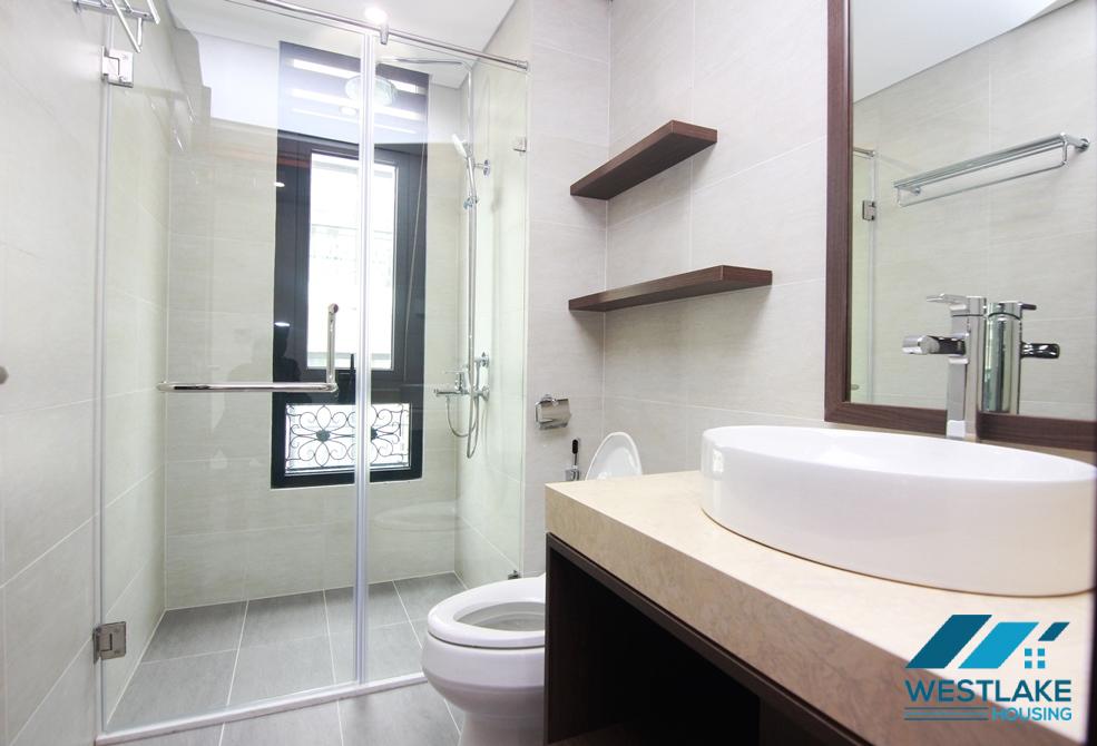 High floor apartment for rent in Au Co, Tay Ho, Ha Noi