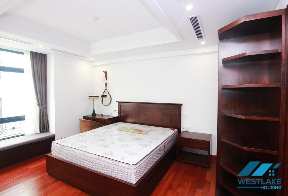 High floor apartment for rent in Au Co, Tay Ho, Ha Noi