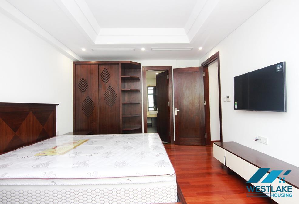 High floor apartment for rent in Au Co, Tay Ho, Ha Noi