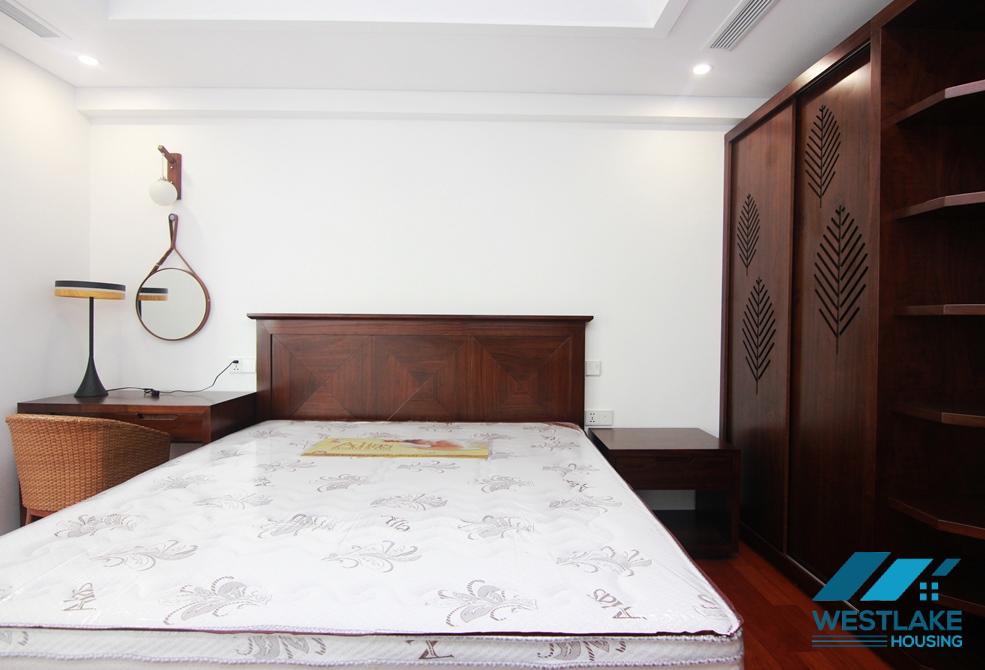 High floor apartment for rent in Au Co, Tay Ho, Ha Noi