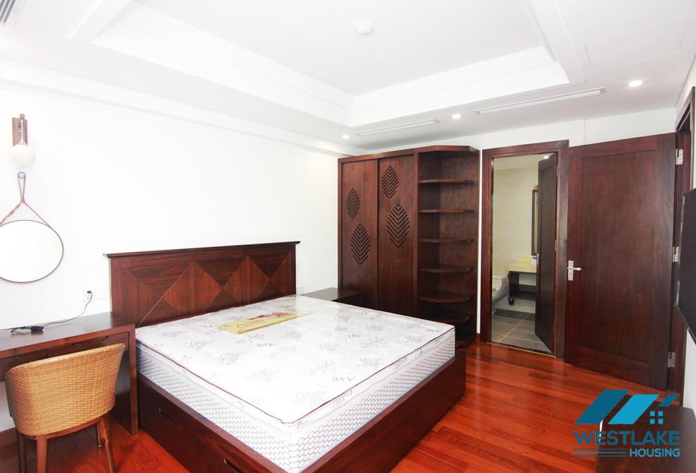 High floor apartment for rent in Au Co, Tay Ho, Ha Noi