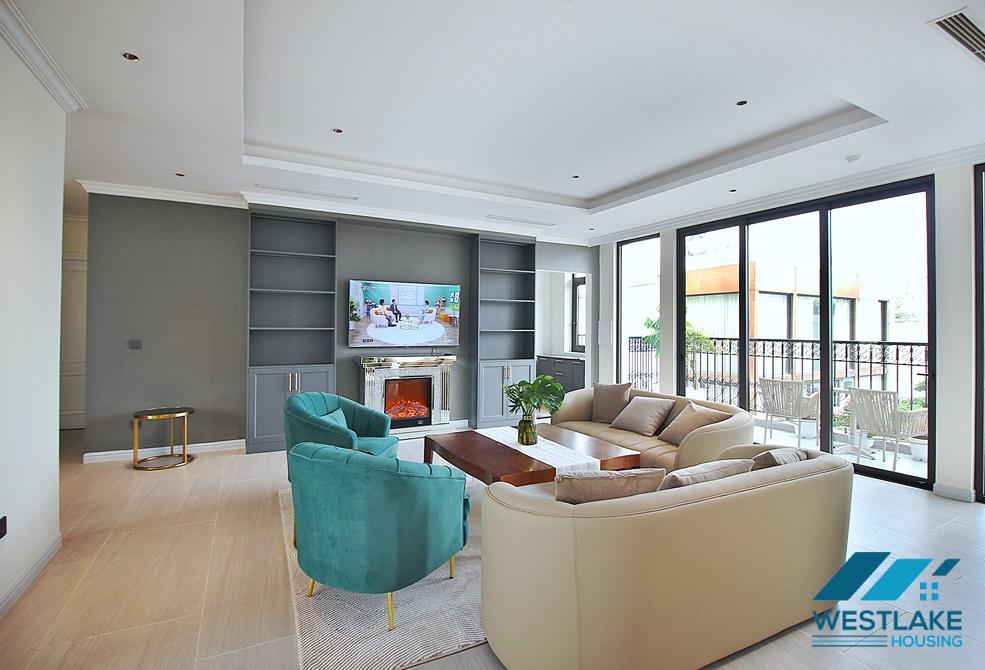 A luxury 4 bedroom apartment for lease in To ngoc van, Tay ho