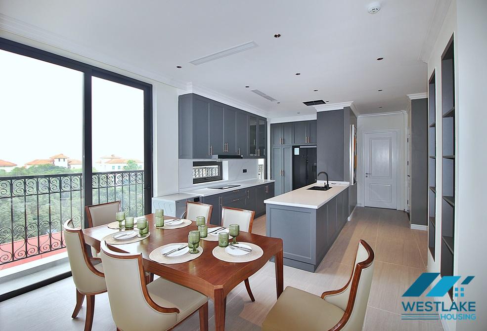 A luxury 4 bedroom apartment for lease in To ngoc van, Tay ho