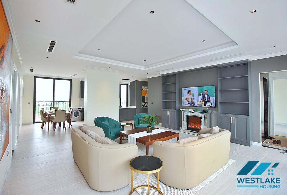 A luxury 4 bedroom apartment for lease in To ngoc van, Tay ho