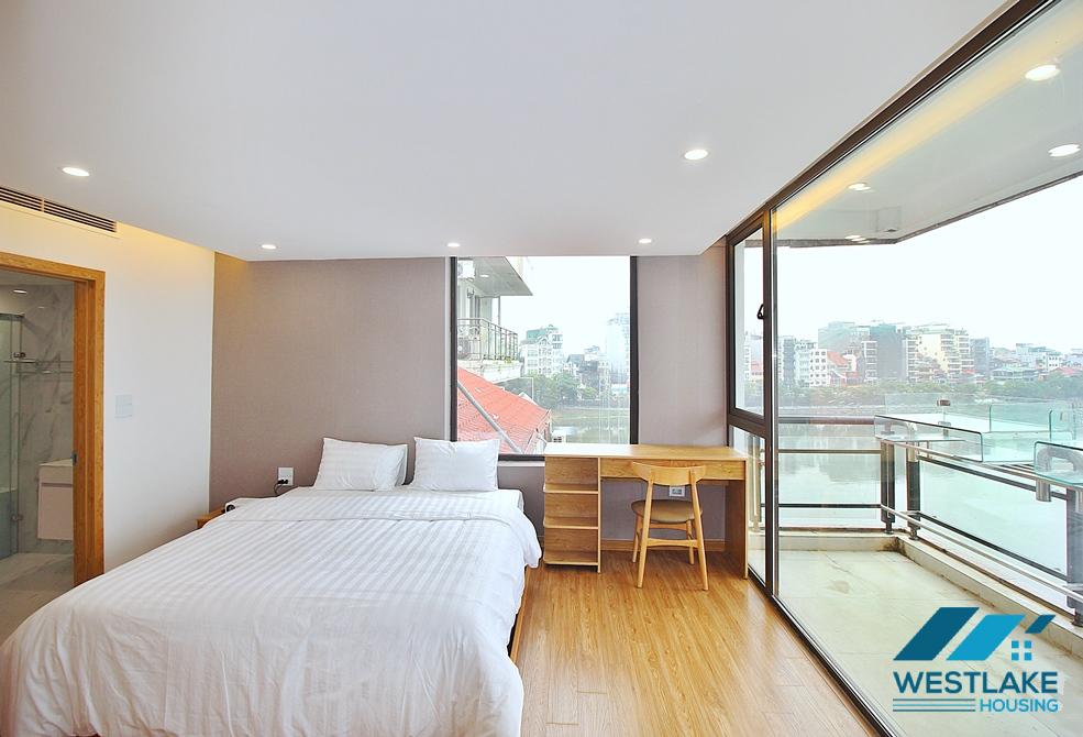 Renovated and lake view 2 beds apartment for rent in Quang An st, Tay Ho