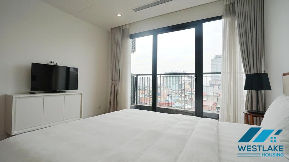 Three bedrooms apartment with natual light for rent in Dong Da District