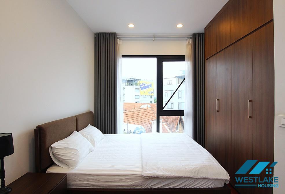 A nice and bright 2 bedroom apartment for lease in Tay ho