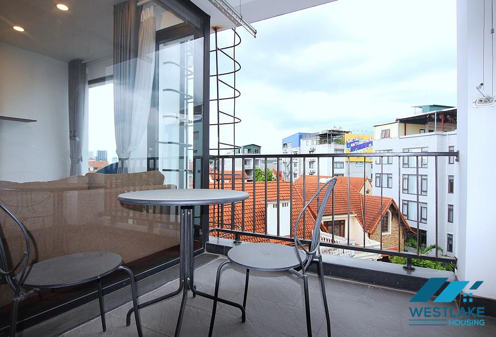 A nice and bright 2 bedroom apartment for lease in Tay ho