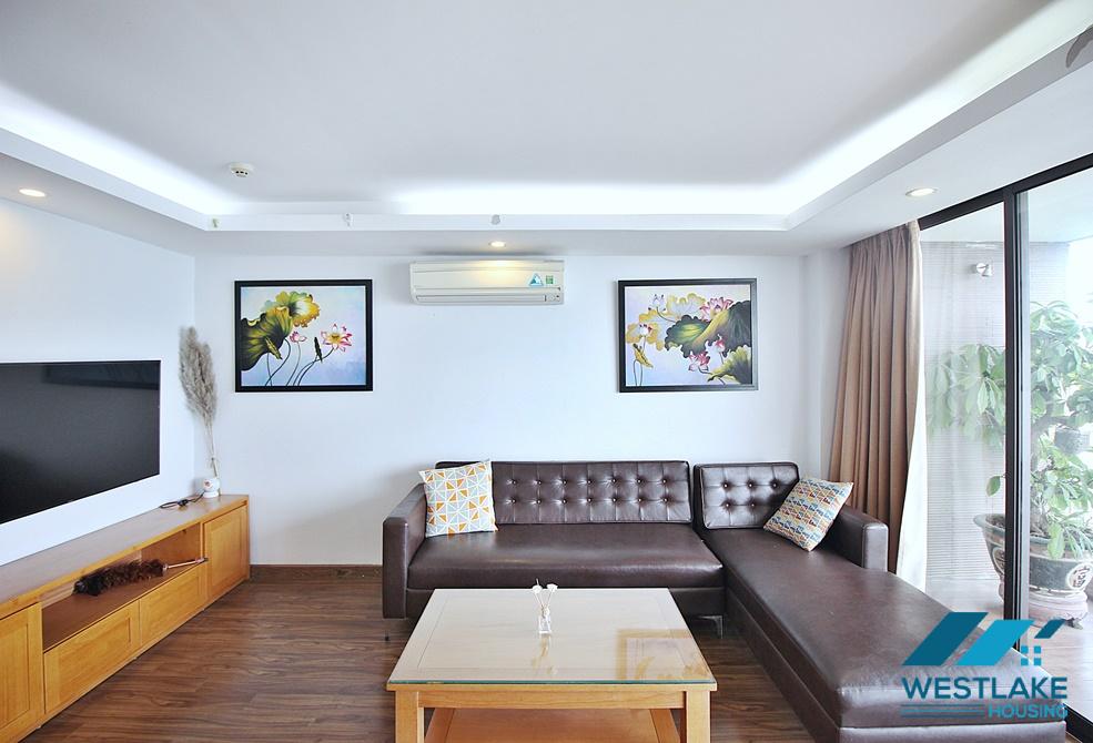 A beautiful lake view 2 bedroom apartment for rent in Nhat chieu, Tay Ho