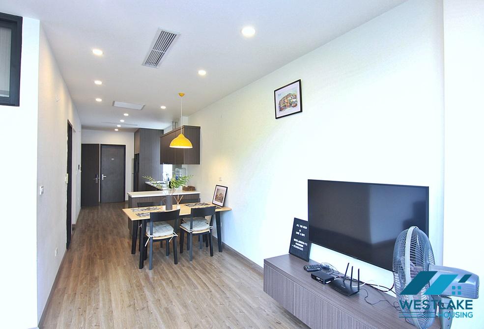 Lakeside apartment for rent in Tay Ho, Hanoi