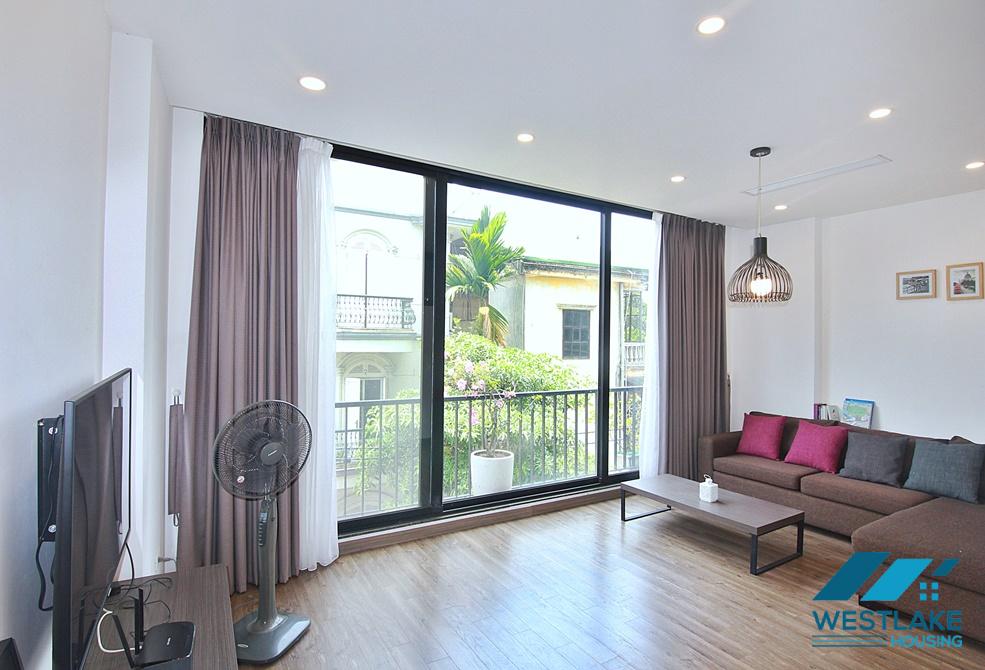 Lakeside apartment for rent in Tay Ho, Hanoi