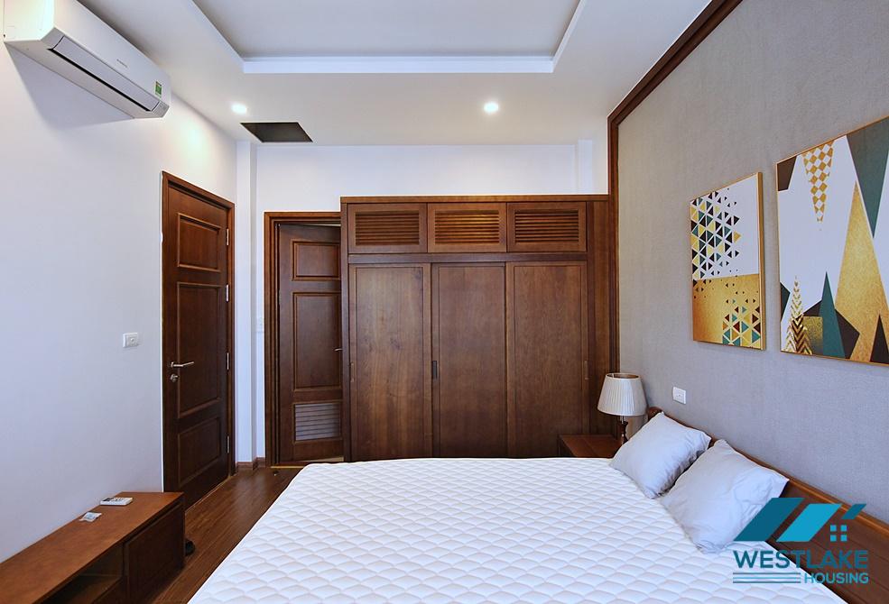 A brand new 2 bedroom apartment for rent in Nghi Tam, Tay Ho, Ha Noi