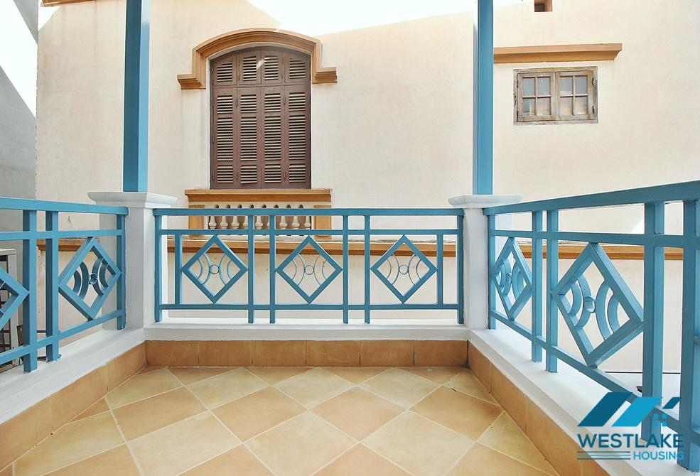 Bright 5 bedroom villa to rent with swimming pool in Tay Ho st.