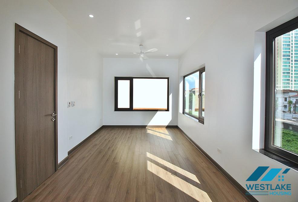 Bright 5 bedroom villa to rent with swimming pool in Tay Ho st.