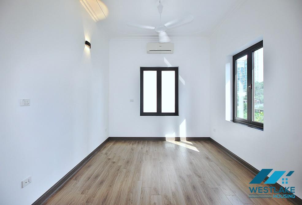 Bright 5 bedroom villa to rent with swimming pool in Tay Ho st.