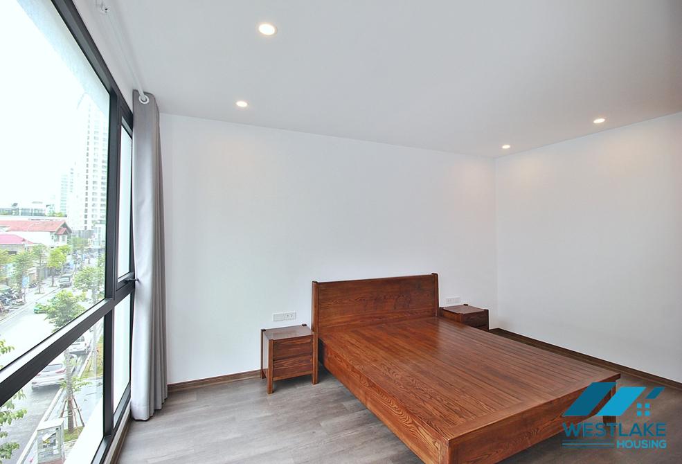 Brand new and bright 3 bedrooms apartment for rent in Xuan Dieu st, Tay Ho