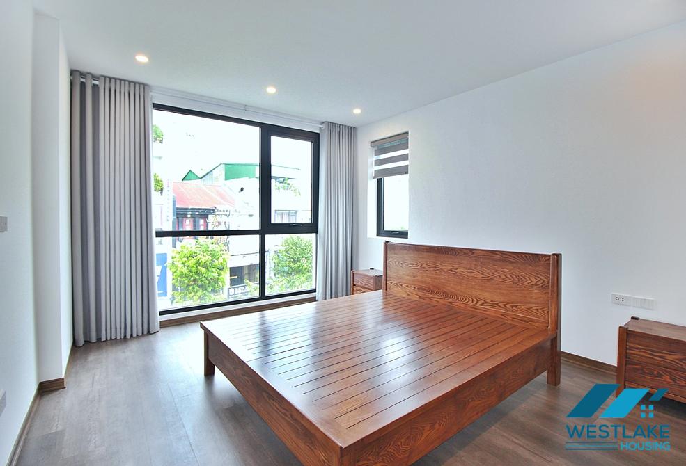 Brand new and bright 3 bedrooms apartment for rent in Xuan Dieu st, Tay Ho