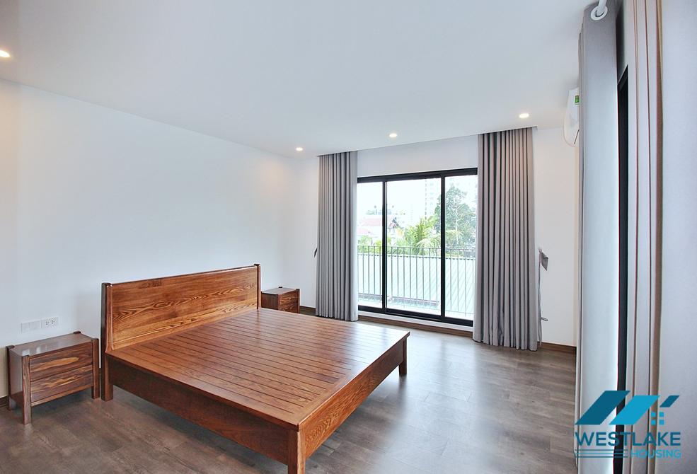 Brand new and bright 3 bedrooms apartment for rent in Xuan Dieu st, Tay Ho