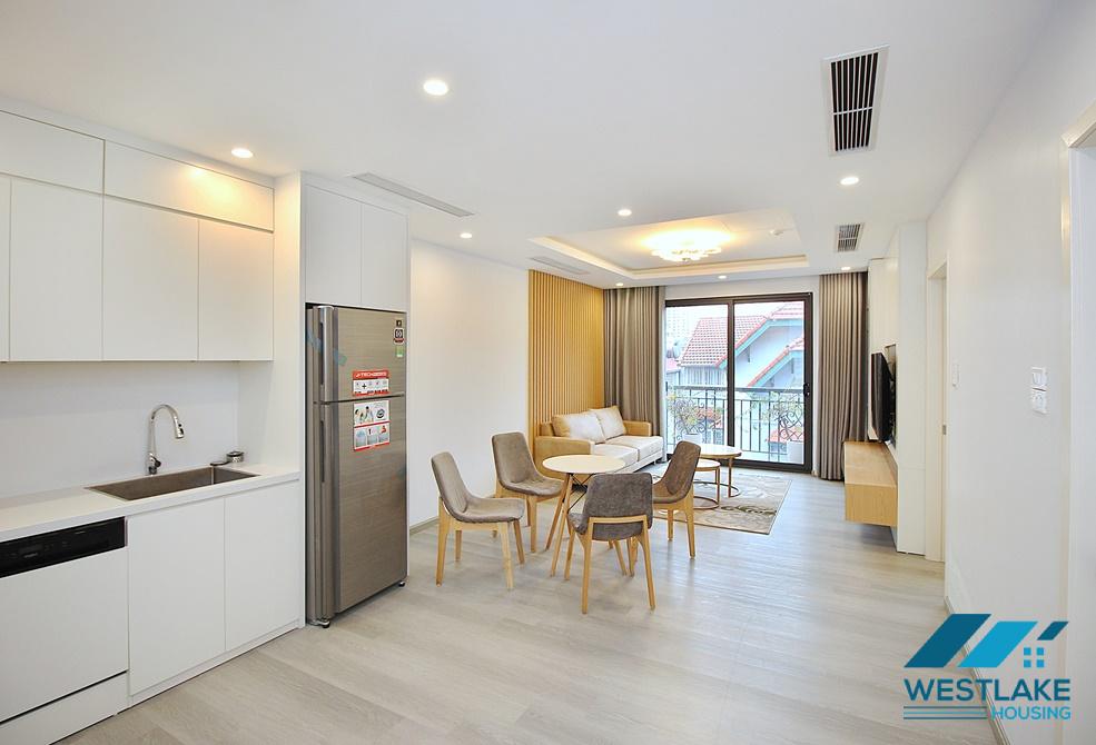 Beautiful and modern 2 bedroom apartment for rent in To ngoc van, Tay ho