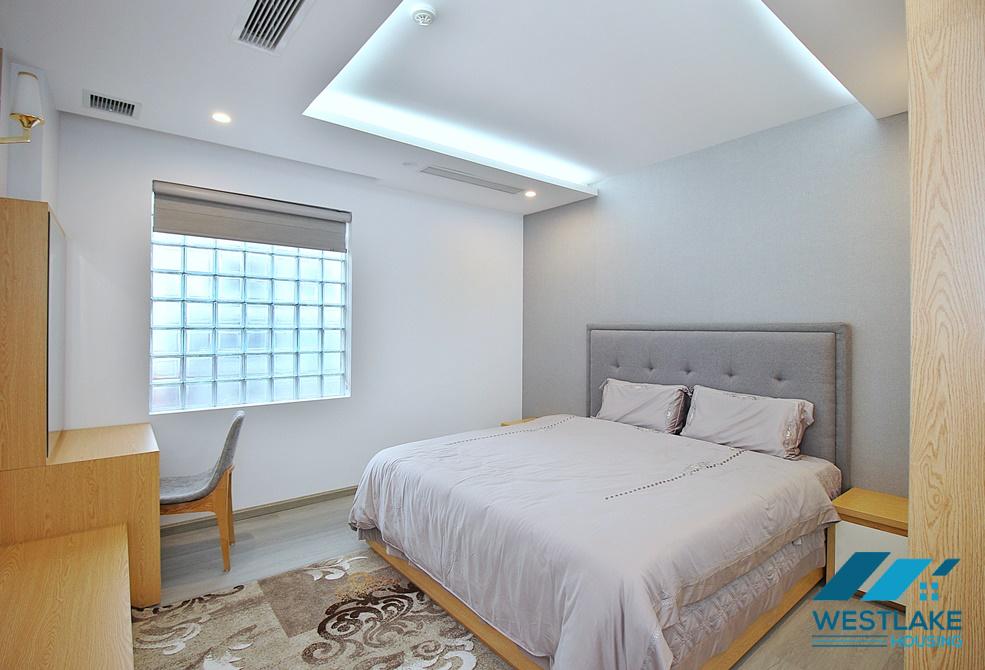 Beautiful and modern 2 bedroom apartment for rent in To ngoc van, Tay ho