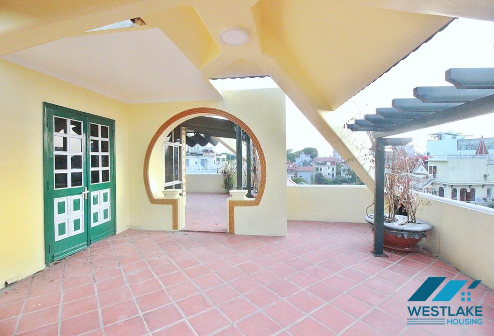 Spacious house with large courtyard for rent in Tay Ho area, Hanoi