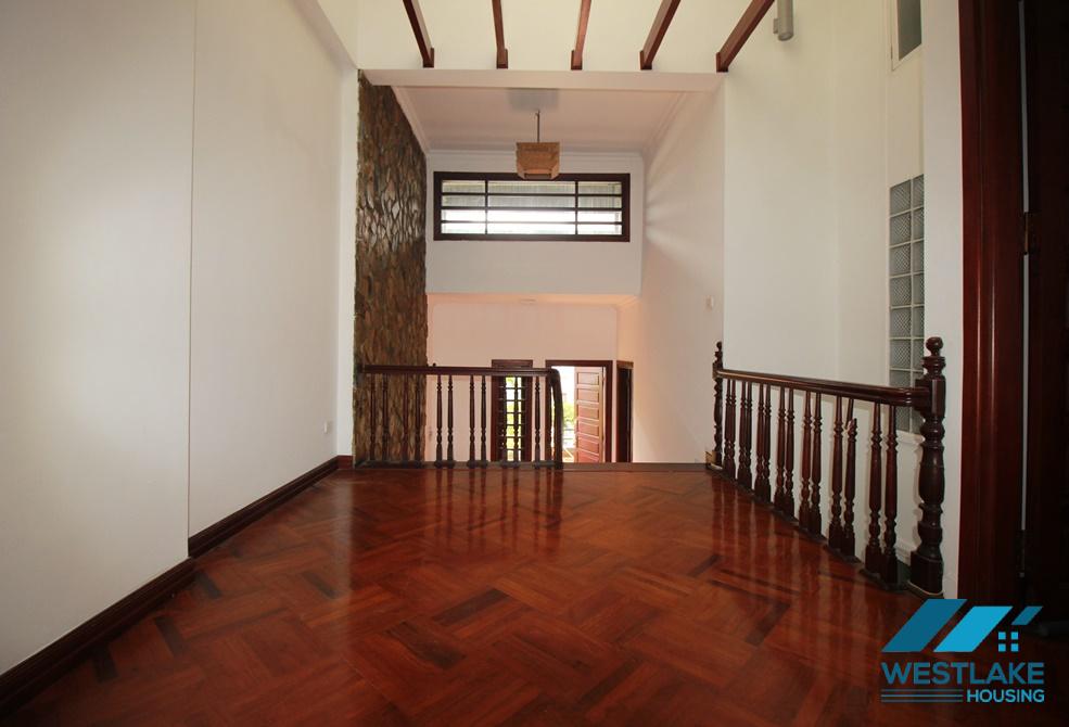  A beautiful house with swimming pool for lease in Tay Ho area, Ha Noi