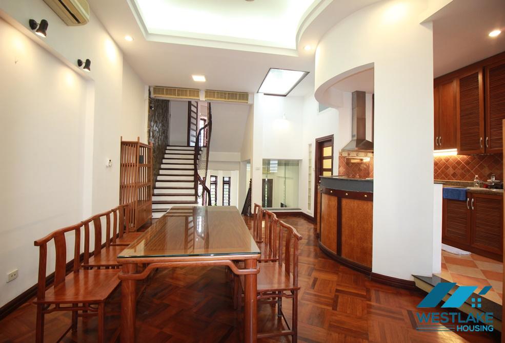  A beautiful house with swimming pool for lease in Tay Ho area, Ha Noi