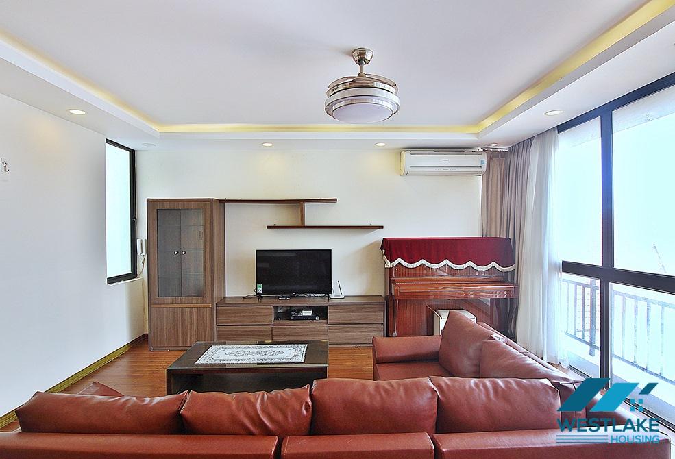 Affordable price, spacious 02-bedroom apartment in center of Tay Ho area, Hanoi for lease