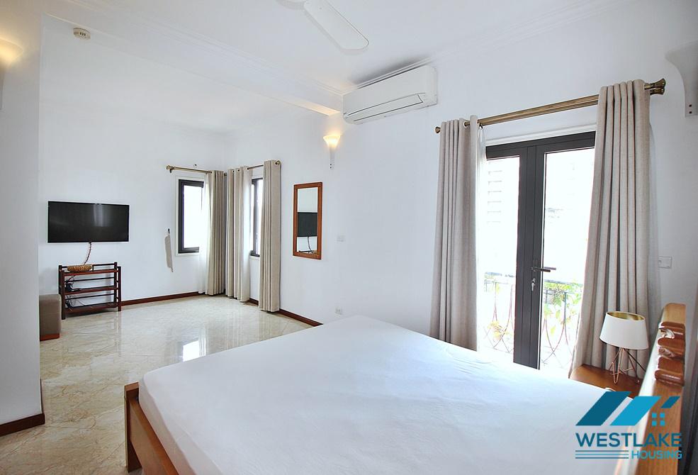 Nice 3 bedroom apartment for rent in Dang thai mai, Tay Ho