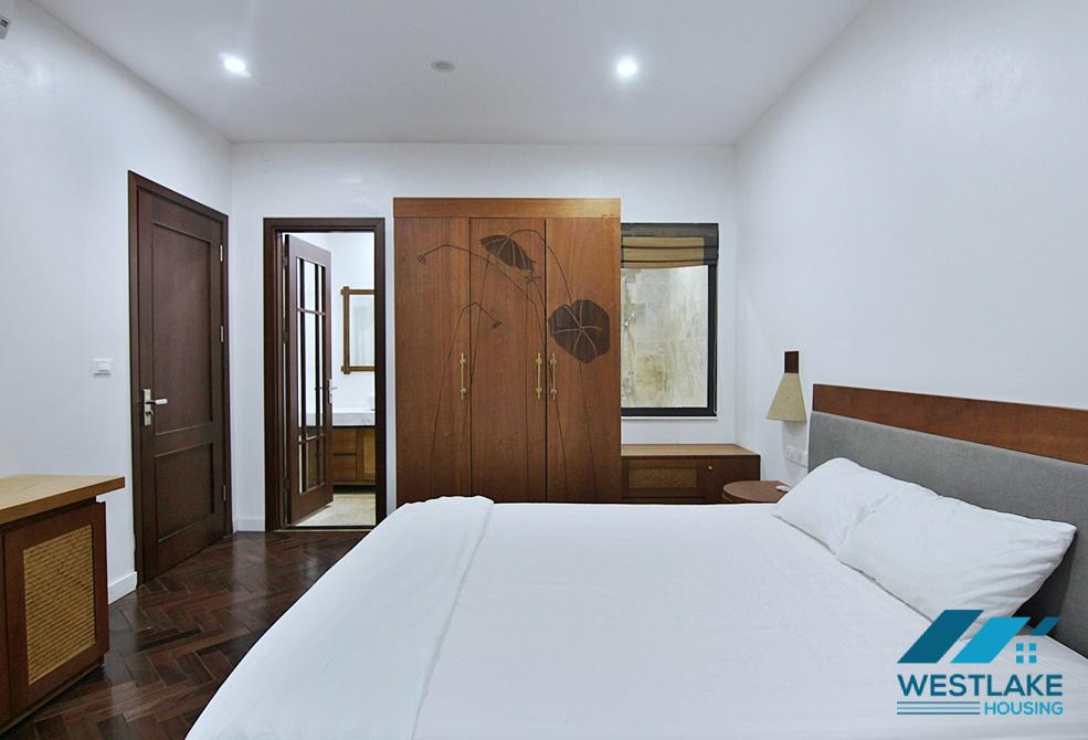 A beautiful 2 bedroom apartment with high quality furnitures in Dang Thai Mai, Tay Ho