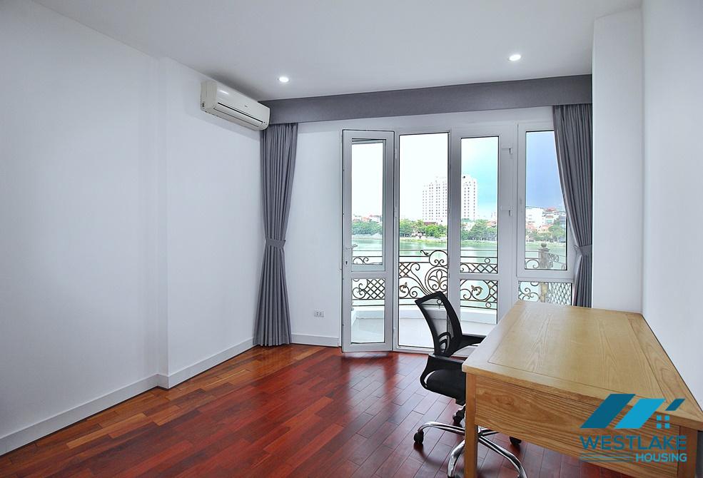 Beautiful 03- bedroom apartment with amazing lake view for rent on Quang An Street, Tay Ho, Hanoi