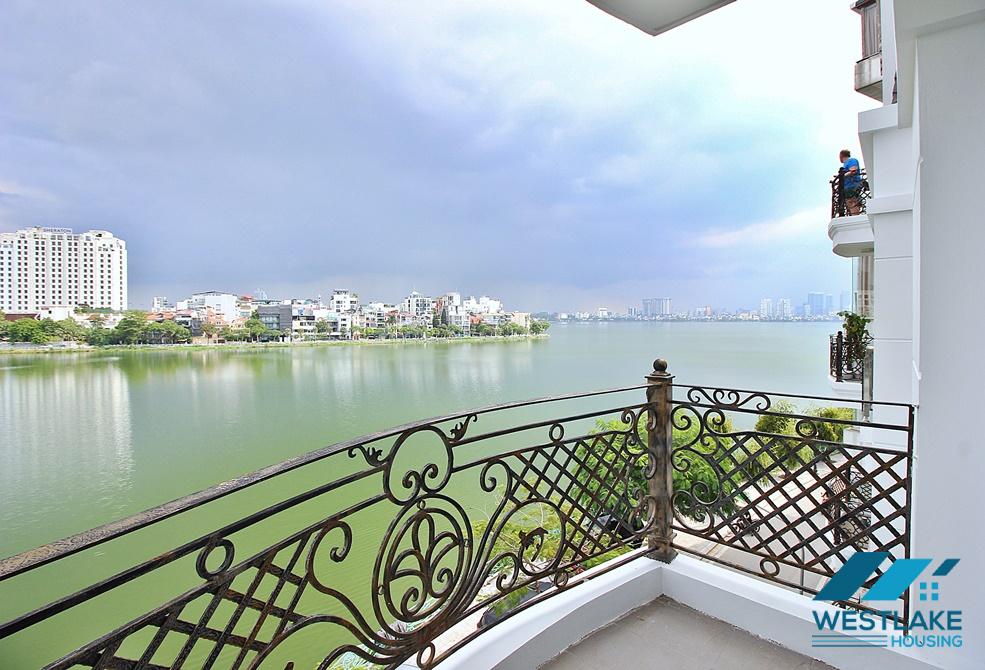 Beautiful 03- bedroom apartment with amazing lake view for rent on Quang An Street, Tay Ho, Hanoi