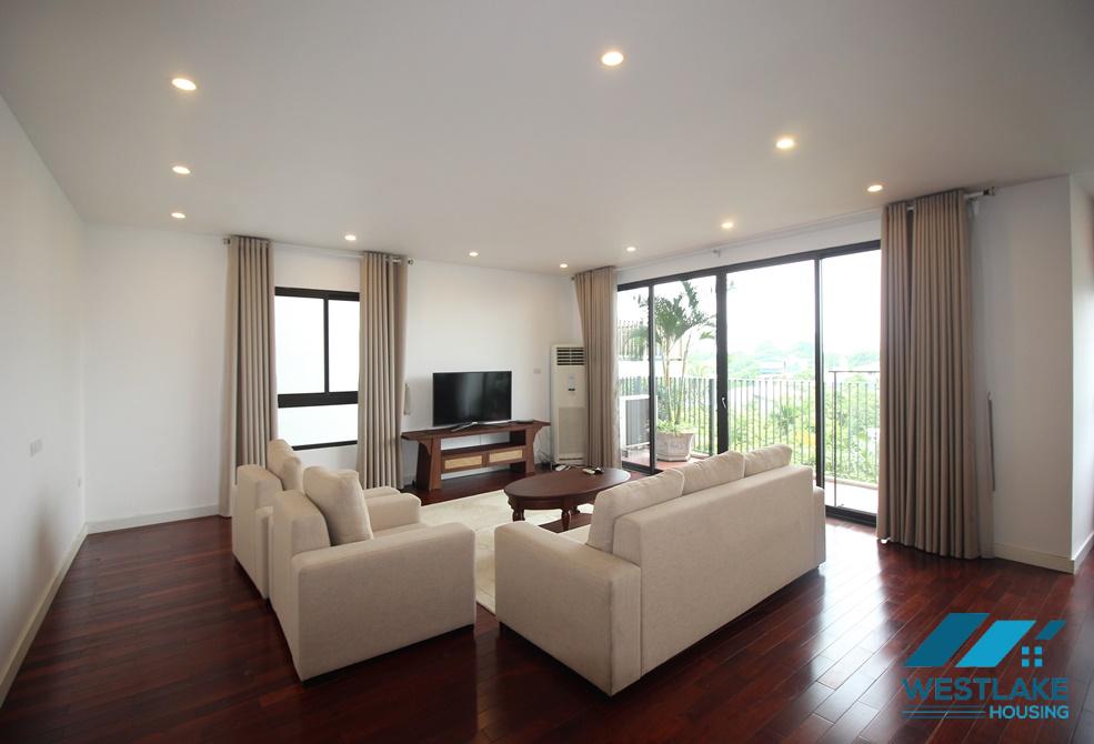 Spacious fully serviced apartment for lease in Tay Ho, 03 bedrooms