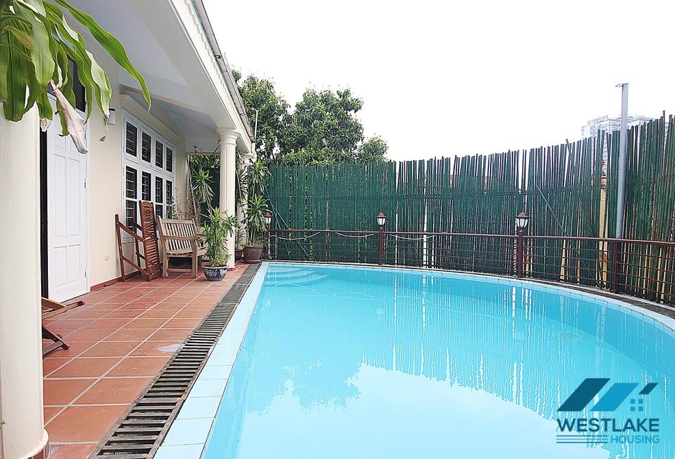 Beautiful house with 5 bedrooms for rent in the center of Westlake Tay Ho