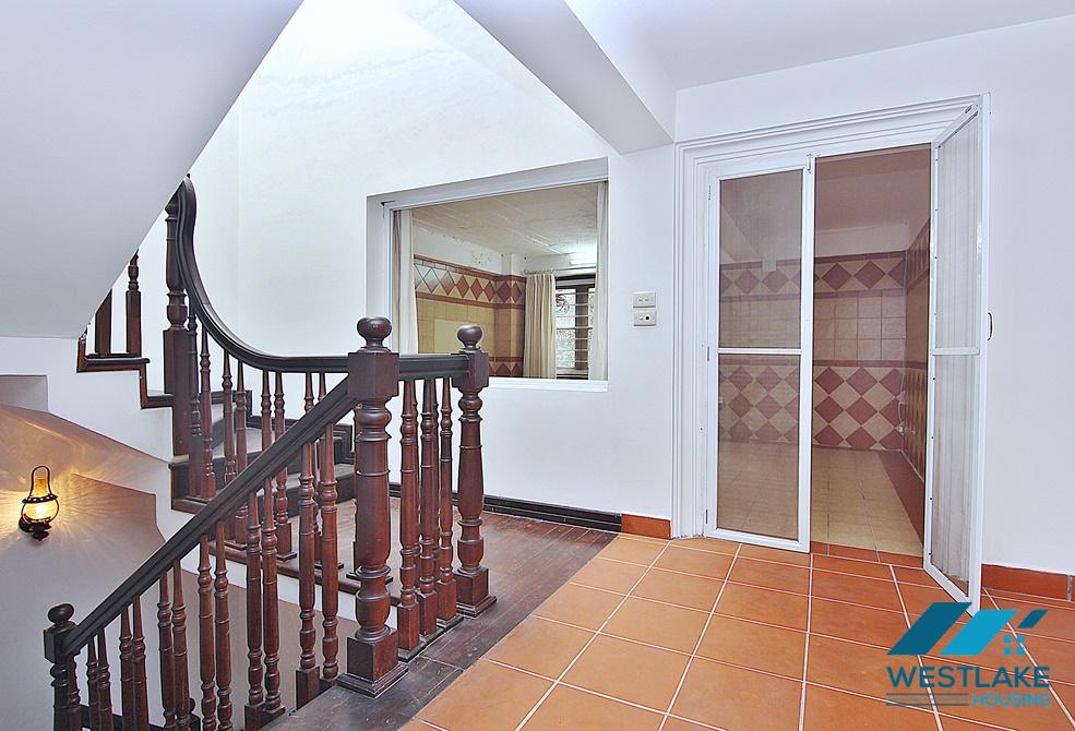 Beautiful house with 5 bedrooms for rent in the center of Westlake Tay Ho