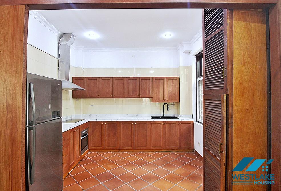 Beautiful house with 5 bedrooms for rent in the center of Westlake Tay Ho